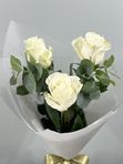 3 white roses