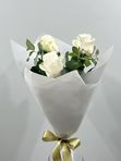 3 white roses