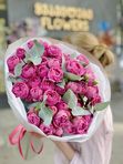 Pink spray roses