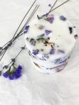 Botanical lilac candle