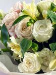 Bombastiki and alstroemeria