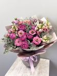 Mixed bouquet with zinnia