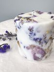 Botanical lilac candle