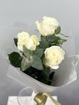 3 white roses
