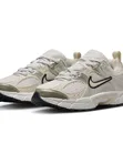 Adidași Nike V5 RNR