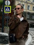 Замшевая куртка-бомбер оверсайз