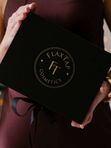 Большая коробка с лентой FlaxTap