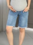 Шорты джинсовые с бахромой внизу, голубой для беременных с трикотажным поясом