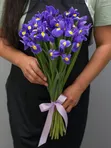 Букет из 15 ирисов