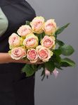 Букет из 9 нежно розовых роз (60-70 см)