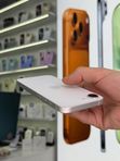 iPhone 16e, 256 ГБ, SIM + eSIM б/у