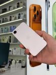 iPhone 16e, 256 ГБ, SIM + eSIM б/у