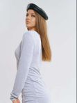 Платье серое с разрезом