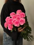 Розы розовые в ленту (от 7 шт)