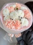 Авторский букет: хризантема/диантус в размере S