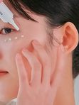 Восстанавливающий крем вокруг глаз с нони и пептидами Celimax The Real Noni Ultimate Eye Cream