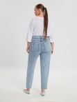 Джинсы mom fit с высокой талией