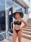 Anya Bandeau