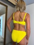 Poppy Moulded Bandeau Bikini