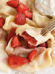 Вареники з полуницею