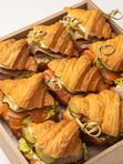 Сет мини-круассанов с языком, семгой и уткой