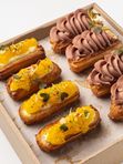 Сет мини-эклеров с муссом ДорБлю и с паштетом из печени цыпленка