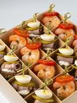Бокс канапе с уткой и креветками