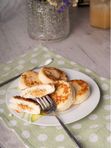 Сырники с начинкой соленая карамель