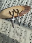 Серебряные серьги кресты