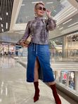 Джинсовая юбка с разрезом спереди