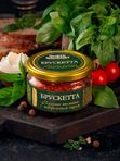 Брускетта из вяленых томатов с творожным сыром