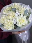 Букет белых Французских роз с хлопком