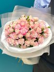 Букет розовых кустовых роз, 15 шт.