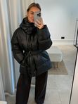 Куртка с отстежным капюшоном