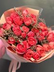 Кустовые пионовидные коралловые розы 9 шт = 27 бутонов + лимониум, арт.256