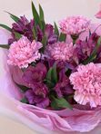 Букет из розовых гвоздик и розовой альстромерии, арт. 288