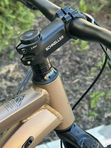 Горный велосипед SCHNELLER ORIGINAL TT401, диаметр колес 27,5", 7 скоростей, рама алюминий, цвет золотой
