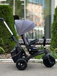 Трехколесный велосипед с родительской ручкой и поворотным сиденьем Luxmom 3001, Серый + подстаканник и сумка