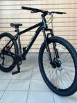 Горный велосипед SCHNELLER ORIGINAL TT401, диаметр колес 27,5", 7 скоростей, рама алюминий, цвет черный
