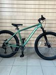Горный велосипед SCHNELLER ORIGINAL TT401, диаметр колес 27,5", 7 скоростей, рама алюминий, цвет зеленый