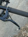 Горный велосипед SCHNELLER ORIGINAL TT401, диаметр колес 27,5", 7 скоростей, рама алюминий, цвет серый