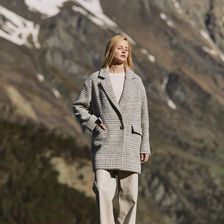 Bella Collection | Solstand | Costoso