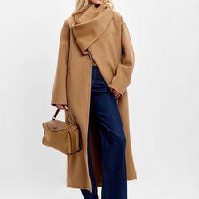 Bella Collection | Solstand | Costoso