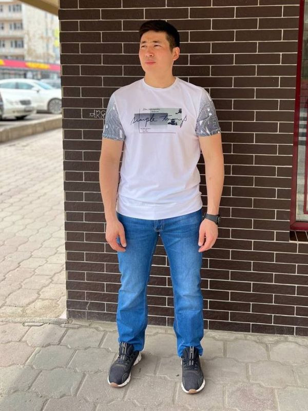Джинсы