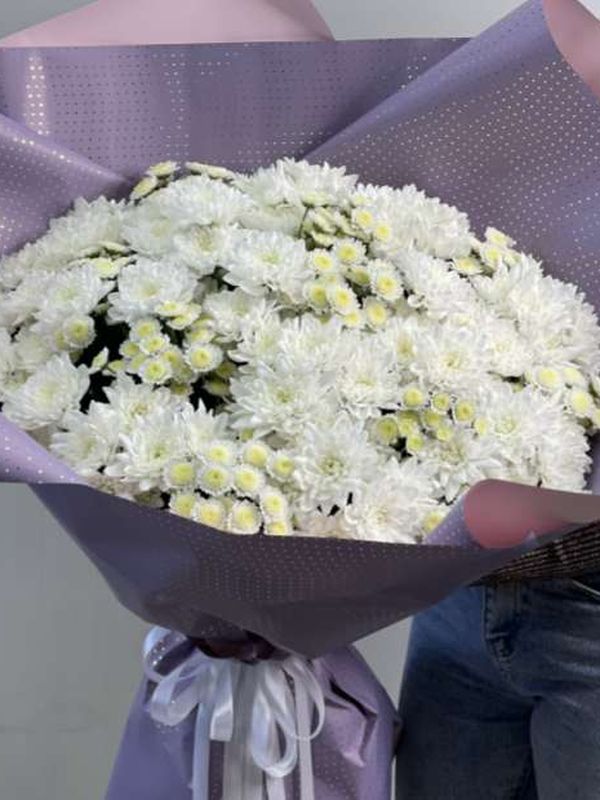 Большой букет из хризантем