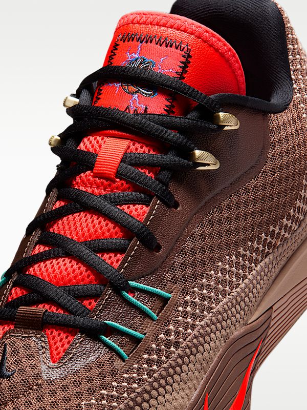 Nike S.T. Flare