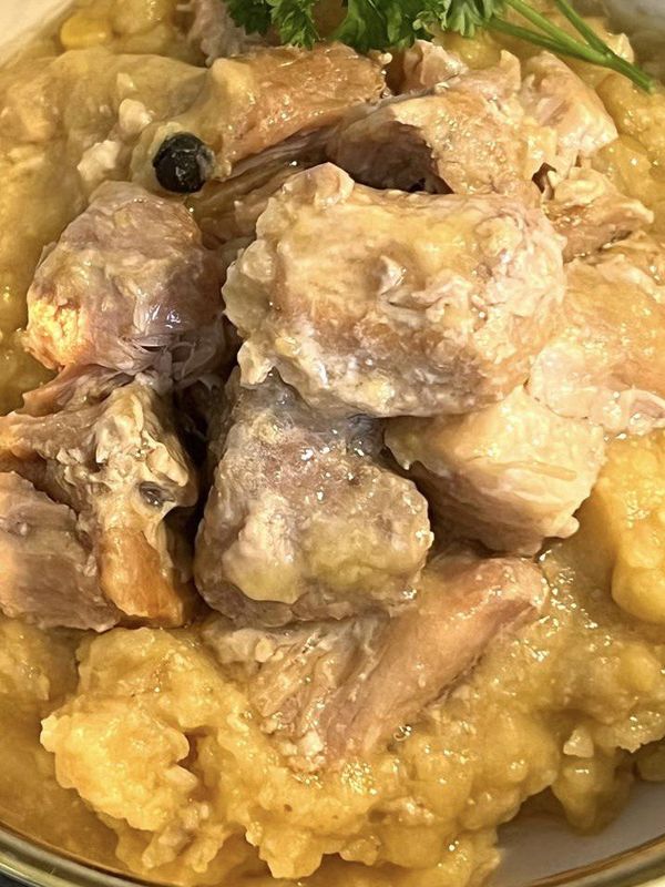 Каша гороховая со свининой