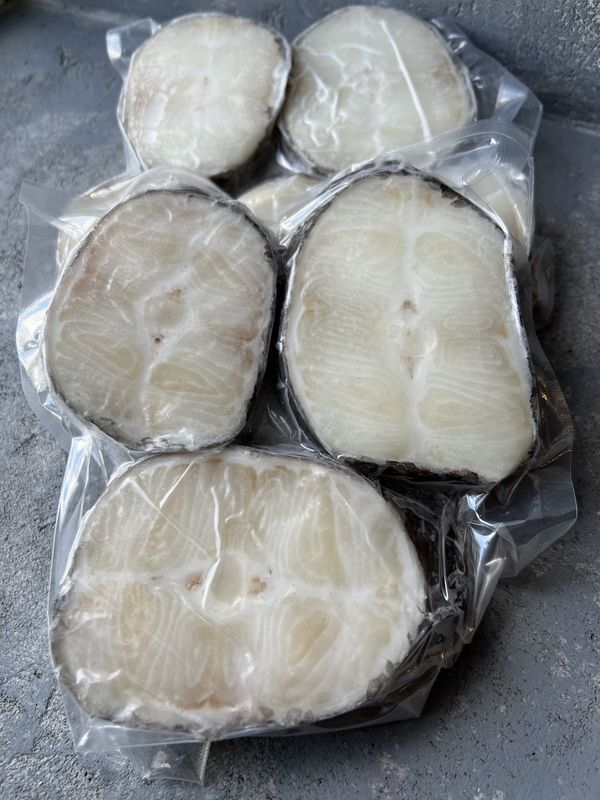 Клыкач патагонский (чилийский сибас), стейк свежемороженый, 100гр.
