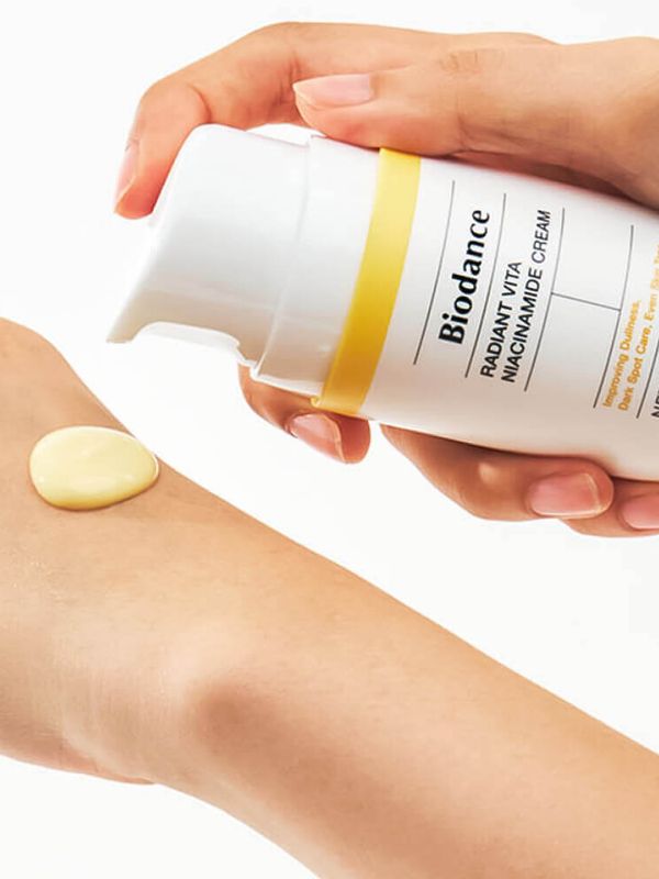 Осветляющий крем с 5% ниацинамидом для сияния кожи Biodance Radiant Vita Niacinamide Cream, 50 гр