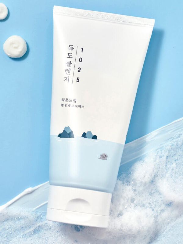 Мягкая пенка для умывания с морской водой Round Lab 1025 Dokdo Cleanser, 150 мл